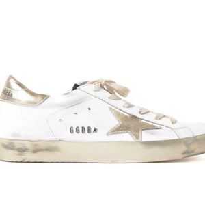 Golden Goose Superstar Sneaker Size 8 (39)